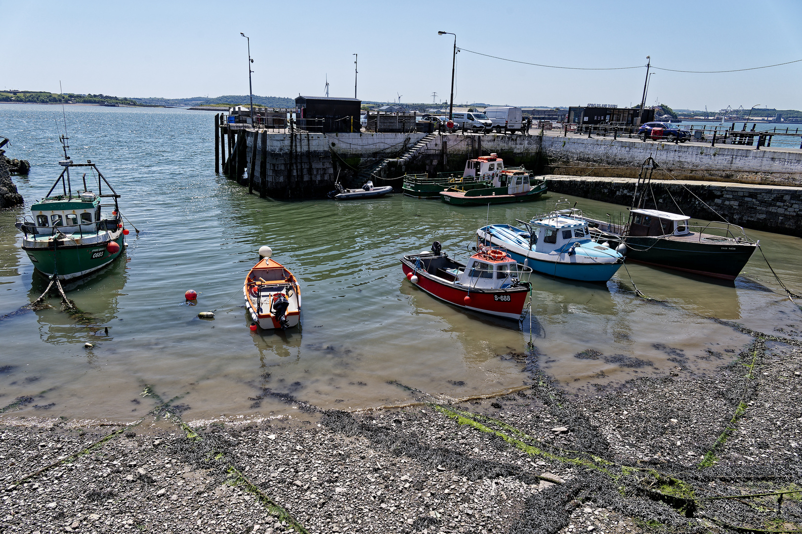 Ebbe in Fischerhafen von Cobh