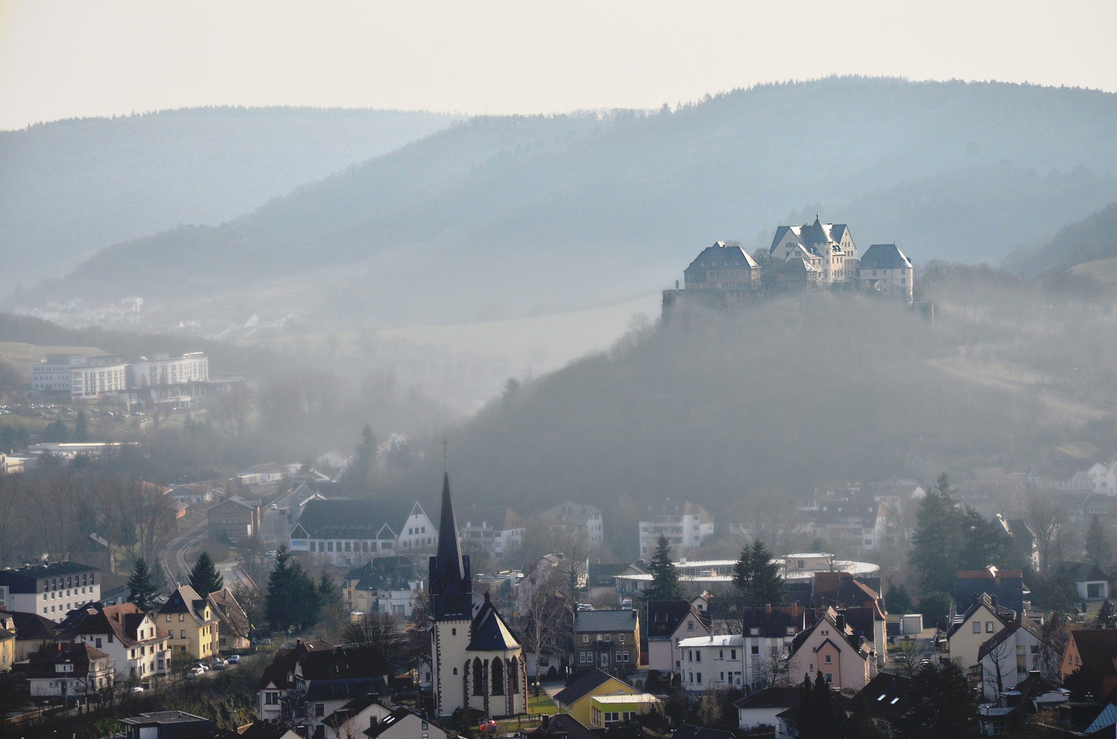 Ebernburg im Nebel