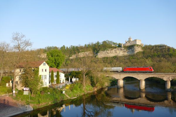 EBS mit Kesselwagen an der Saale
