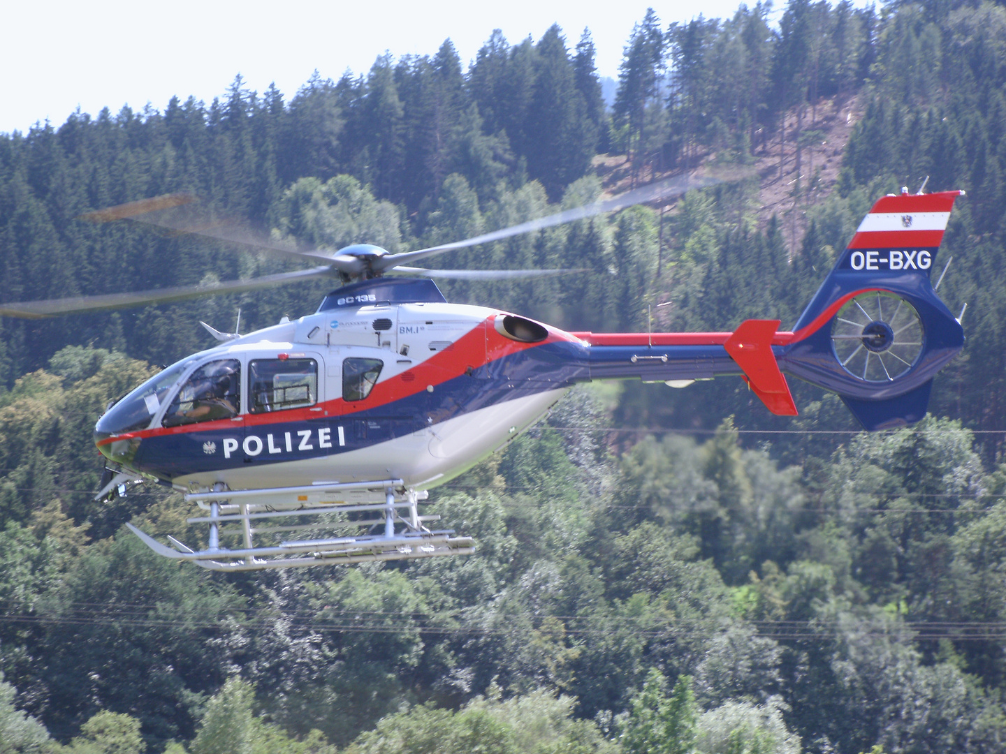 EC 135