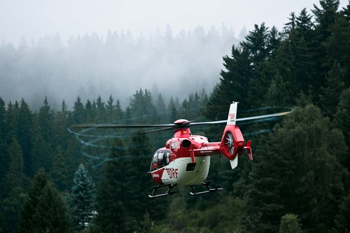 EC 135 - Christoph 11 beim Regenstart