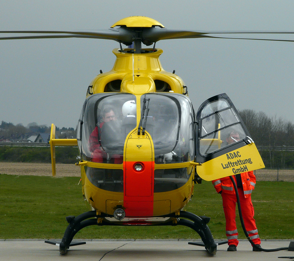 EC 135 D-HHIT