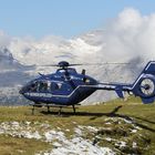 EC 135 T2i der BPOL in der Nähe der Zugspitze