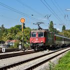 EC 195 bei der Einfahrt in den Inselbahnhof Lindau