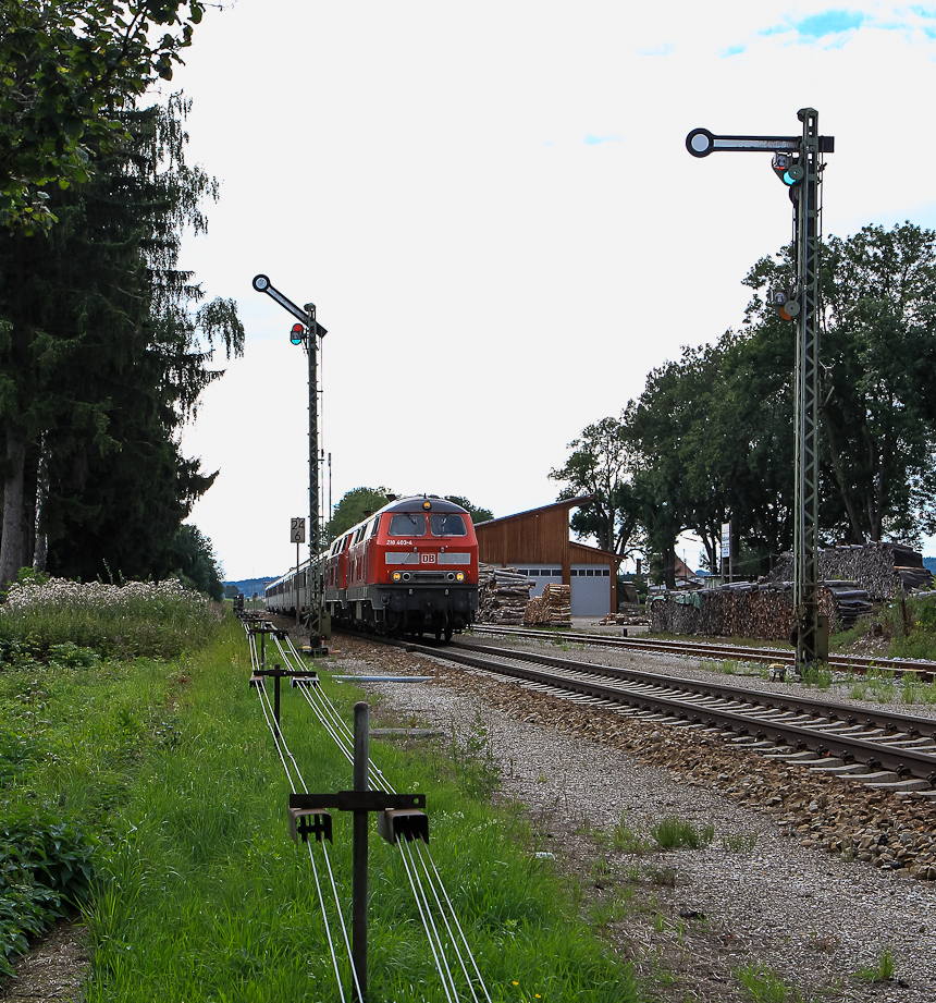 EC 195 braust durch Stetten