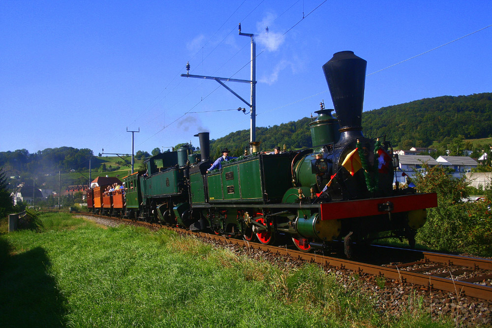 Ec 2/5 No. 28 "Genf" & Ed 2x2/2 No. 196. Personenwagen der Spanisch - Brötli - Bahn