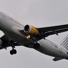 EC-GRH - Vueling - Airbus A320-211