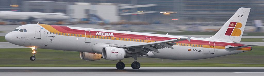 EC-JDR - Iberia - Airbus A321
