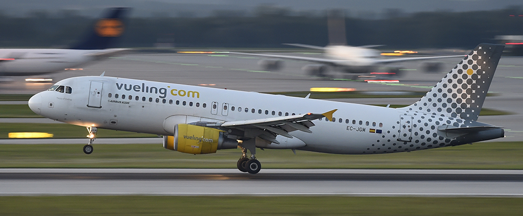EC-JGM - Vueling - Airbus A320