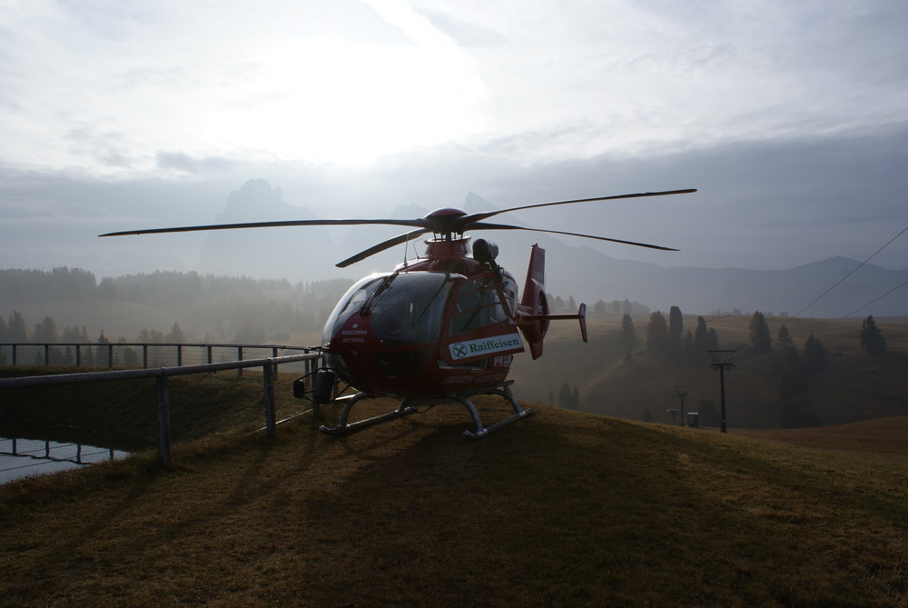 Ec135T2i bei Morgendunst