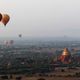 im Ballon ber die Pagodenfelder von Bagan