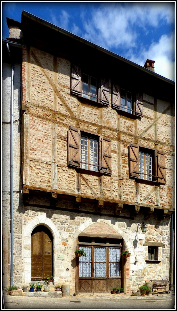 Echappée en Aveyron - 28 - ; Vertcales redressées 