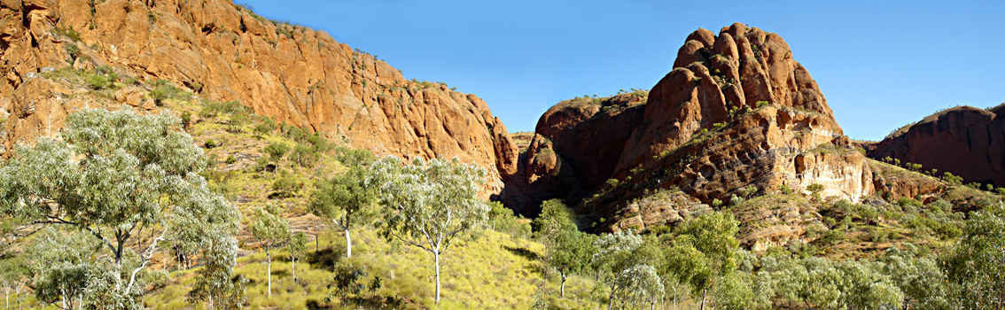 Echidna Chasm Surroundings