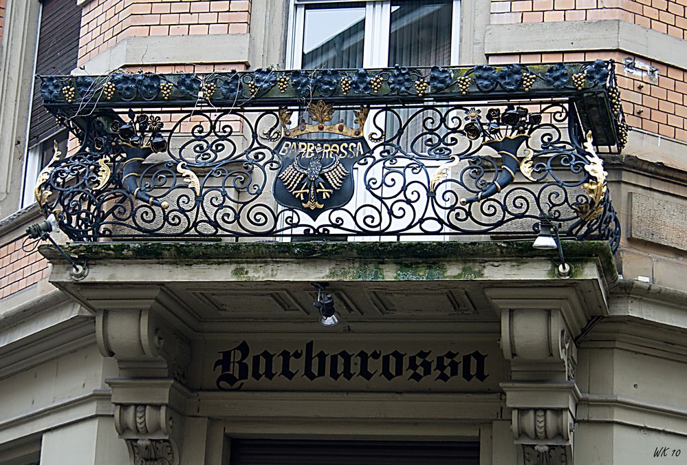 Eckbalkon des Hotels Barbarossa in der Karlsruher Suedstadt