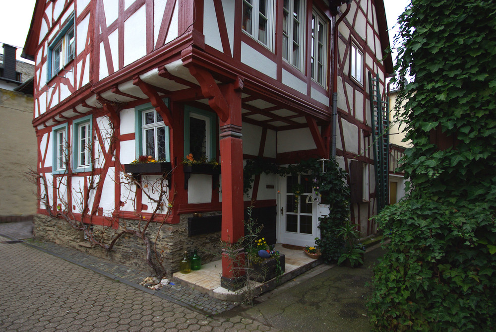 Ecke eines Fachwerkhauses in Braubach / Rhein