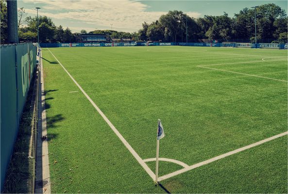 Ecke für Holstein Kiel, hat aber ...