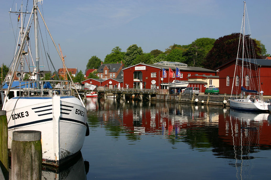 Eckernförder Hafen am Morgen