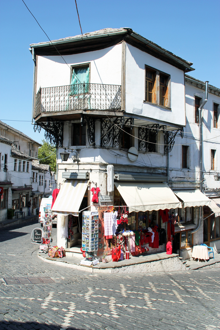 Eckhaus in Gjirokastra / Albanien: