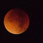 Eclipse et lune rouge