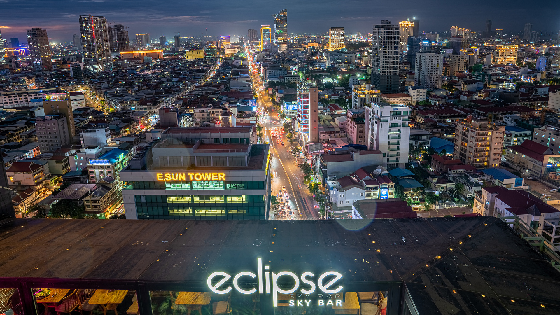 Eclipse Sky Bar - Phnom Phen