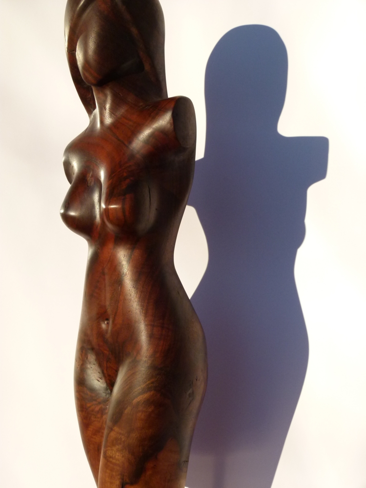 Edelholz-Skulptur "Chocolat" von Gunnar Mozer