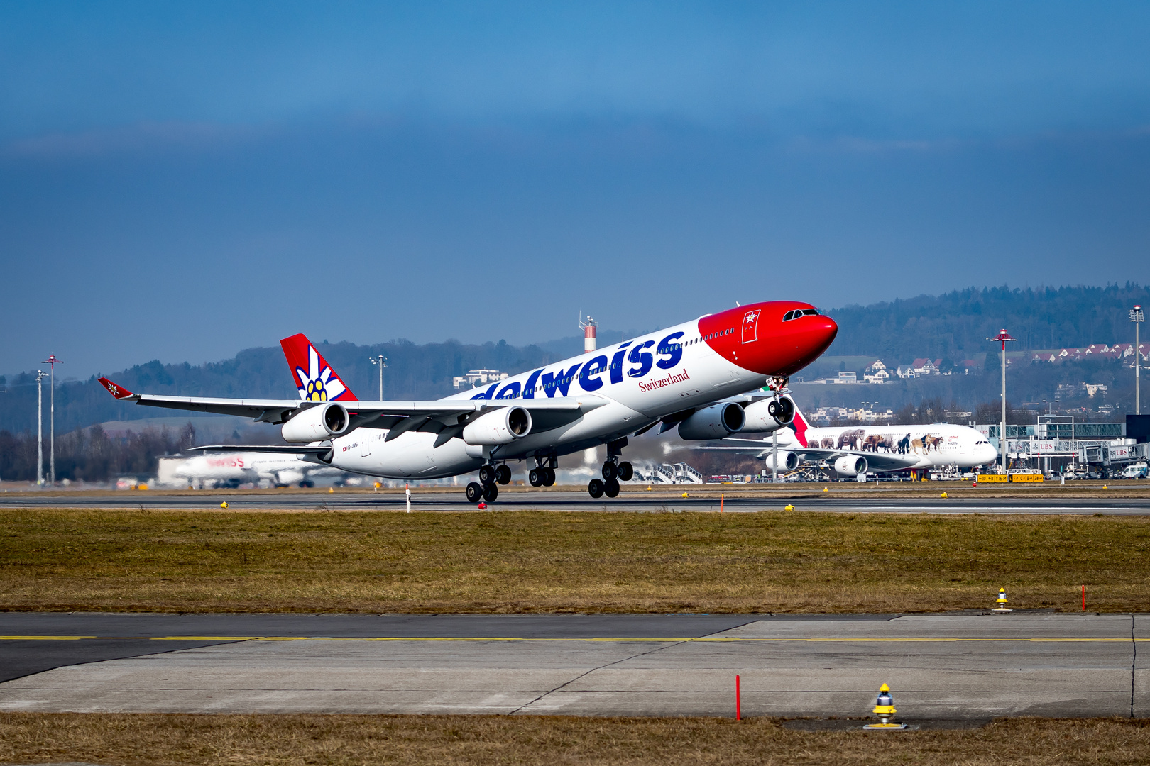 Edelweiss A340