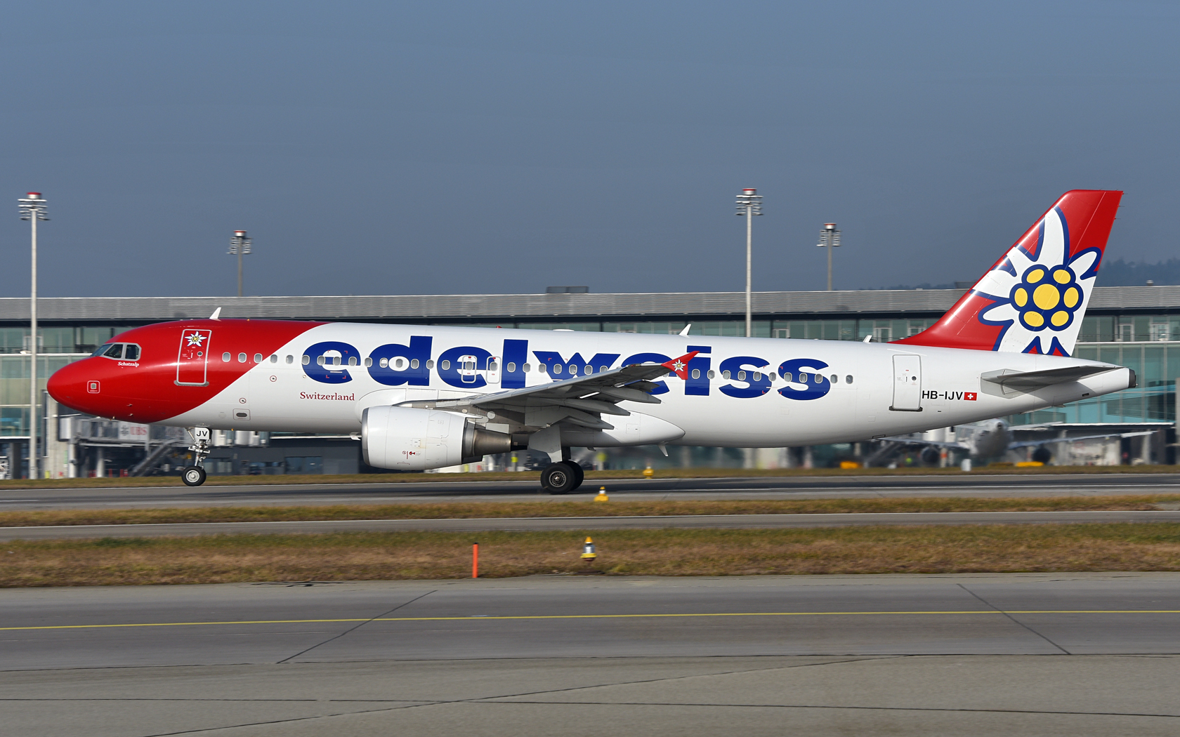 Edelweiss Air Airbus A320-214 HB-IJV