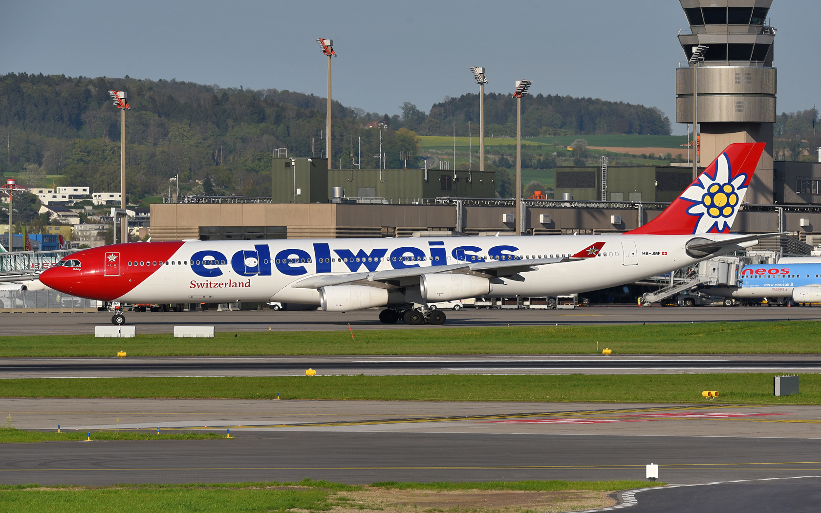 Edelweiss Airbus A340-300 HB-JMF 