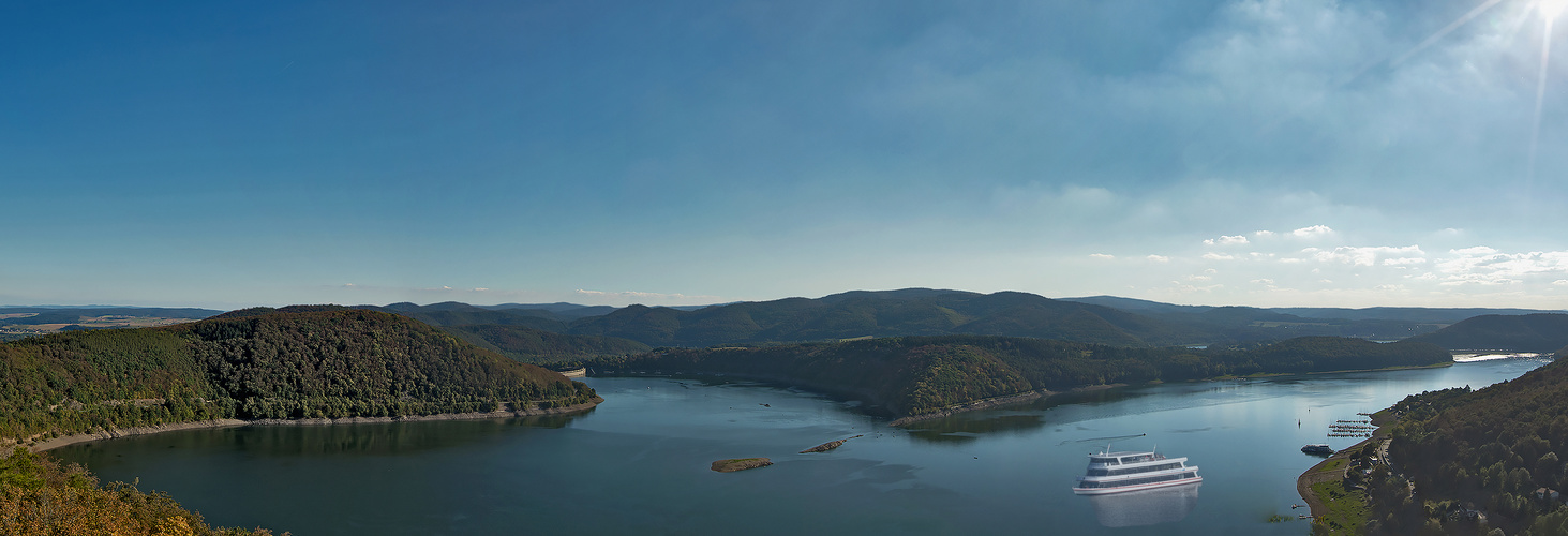 Edersee 002 mit Schiffchchen