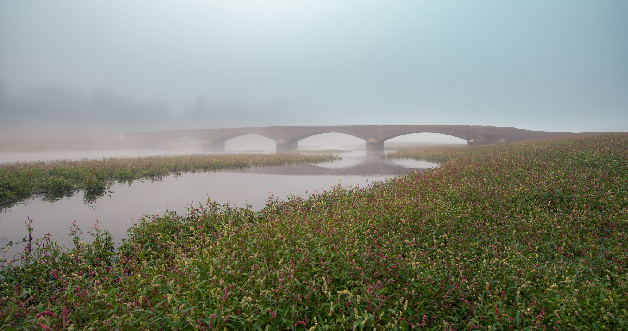 "Edersee Atlantis" Aseler Brücke im Nebel