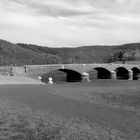 Edersee - Brücke von Asel bei Niedrigwasser im Herbst 2018