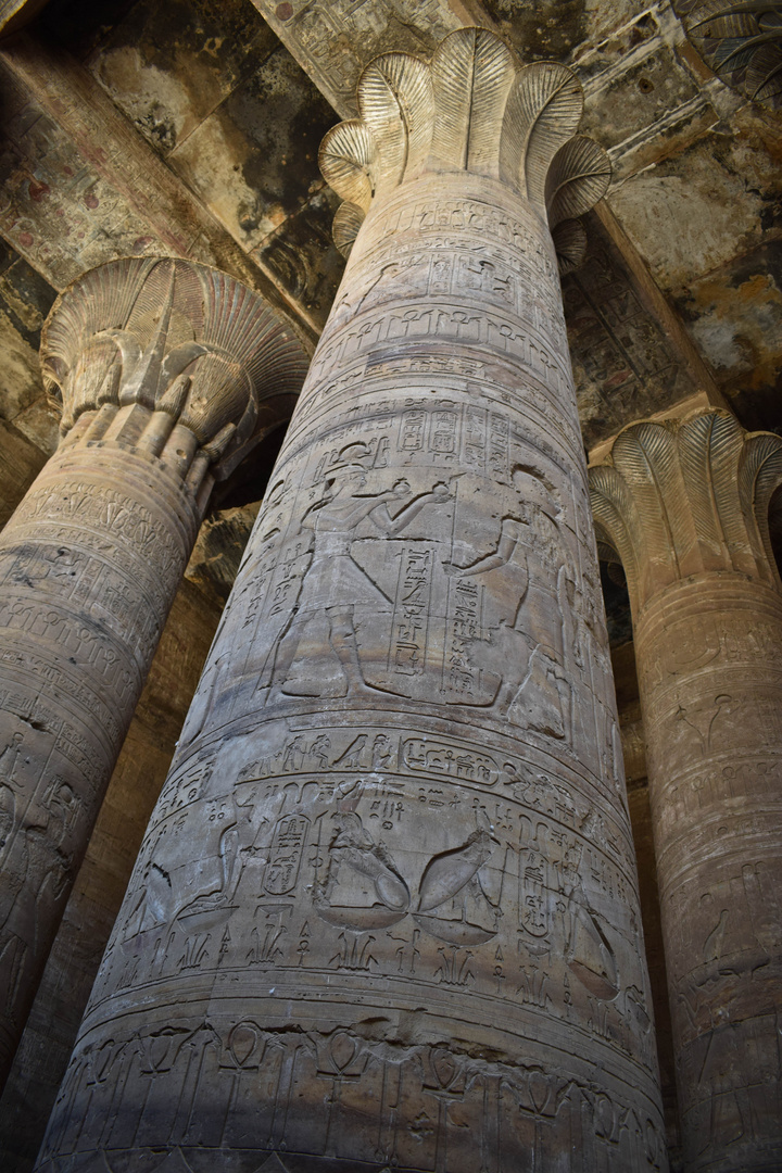 Edfu Tempel - Säulenhalle