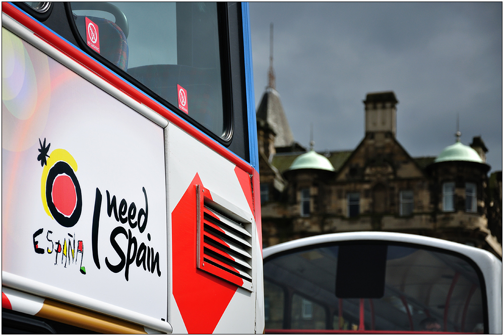 Edinburgh bus stop: "I need Spain" by Andre~As 