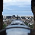 Edinburgh Castle - Kanone gerichtet auf Scott Monument