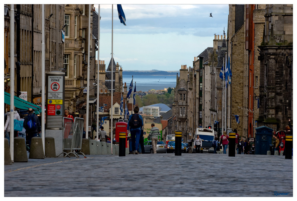 Edinburgh liegt am Wasser...