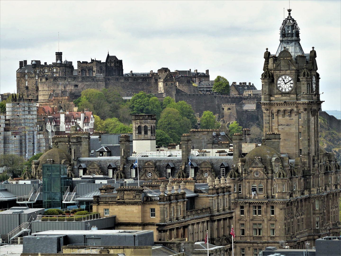 Edinburgh old Town mit Castel