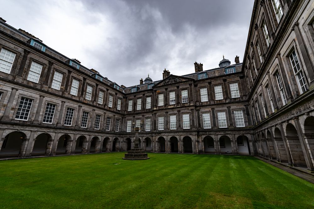 Edinburgh - Palace of Holyrood House