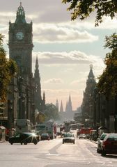 Edinburgh Princess Strret am frühen Abend