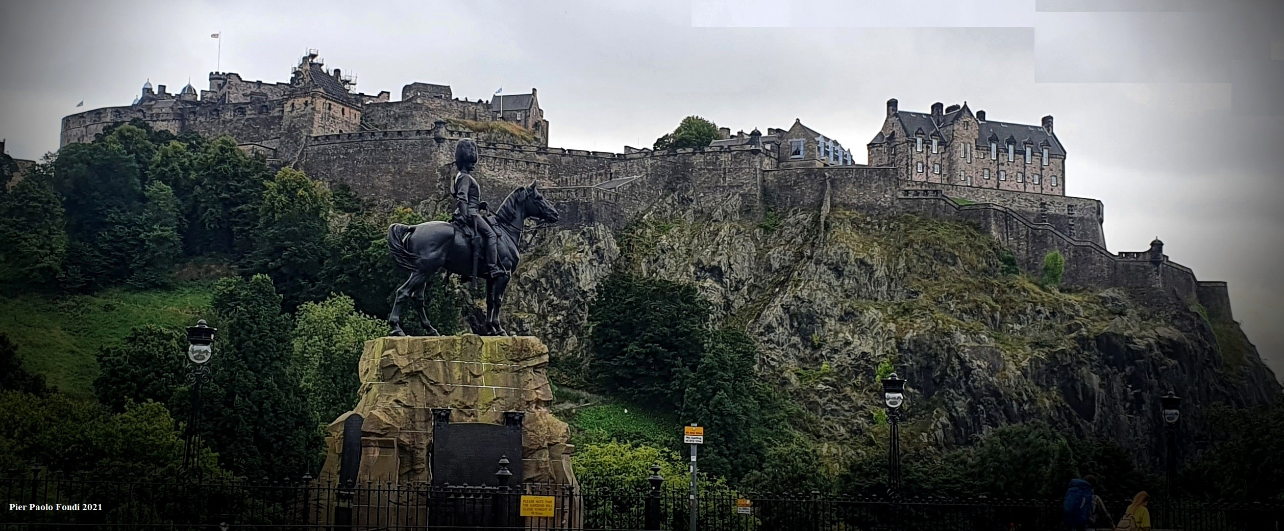 Edinburgh 's Castle A Sett. 2021 A