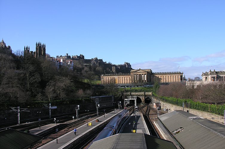 Edinburgh - Waverleystation