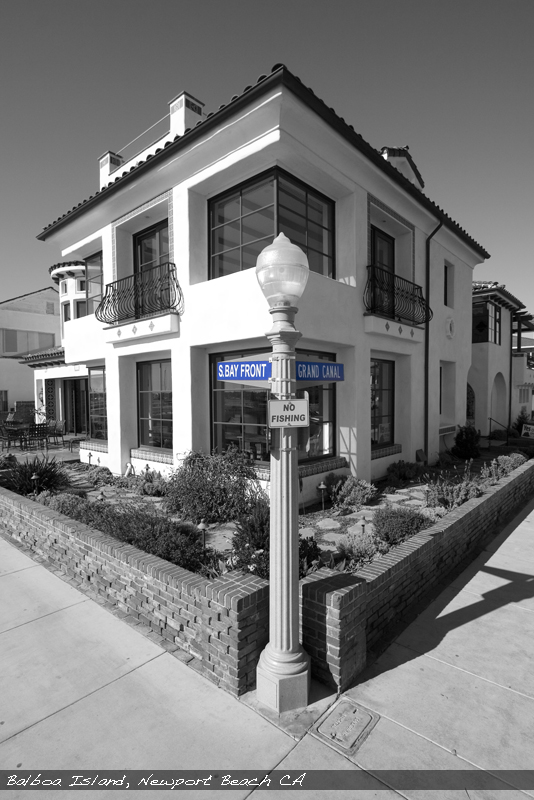 EFH auf Balboa Island mit Blick auf den Hafen