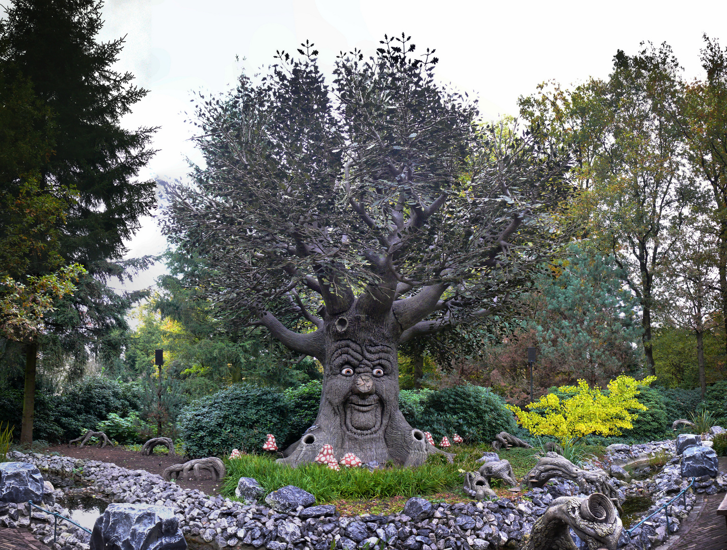 Efteling 13 Märchenbaum