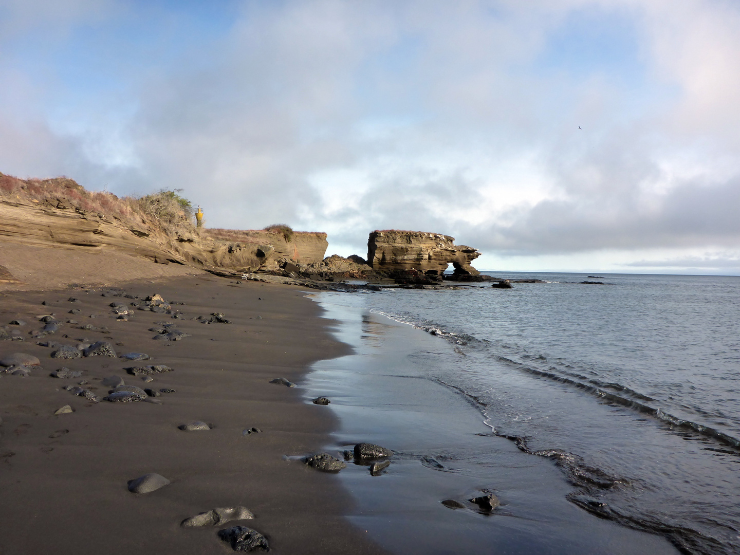 Egas Port, Santiago Island