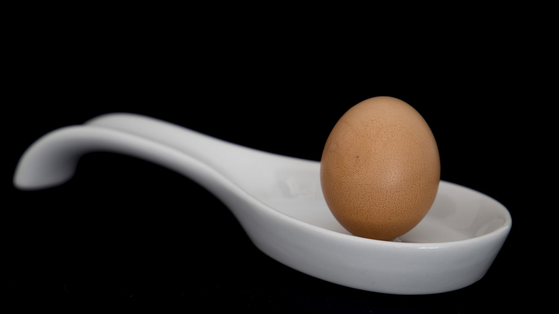 EGG 5759