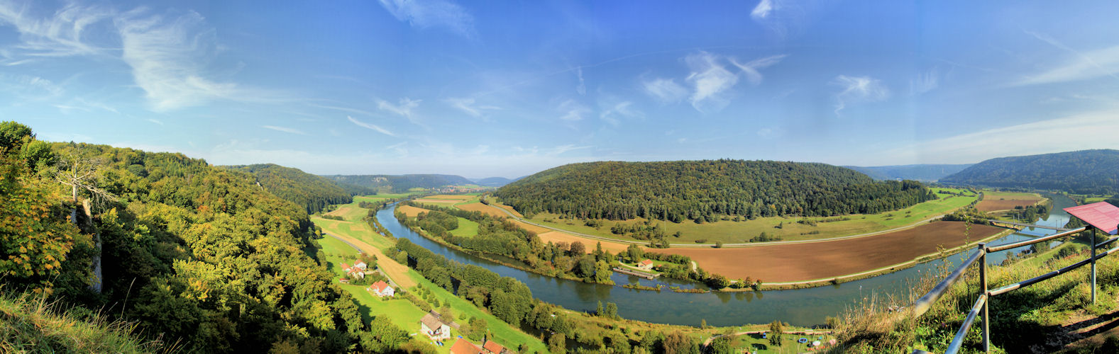 Eggersberg mit Blick auf die Altmühl Panorama