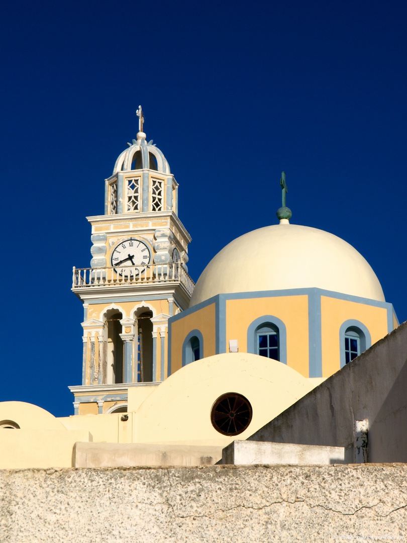 Eglise à Fira