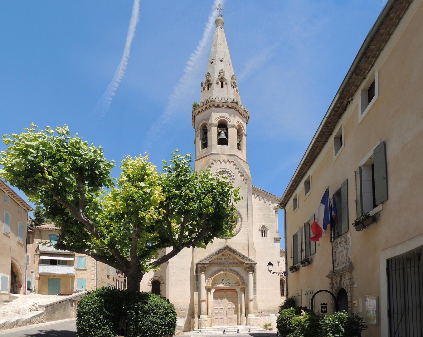 Eglise de Saint Etienne de St Saturnin les Apt