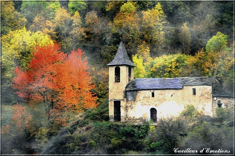 eglise et automne espagnol