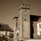 EGLISE FORTIFIEE EN DORDOGNE