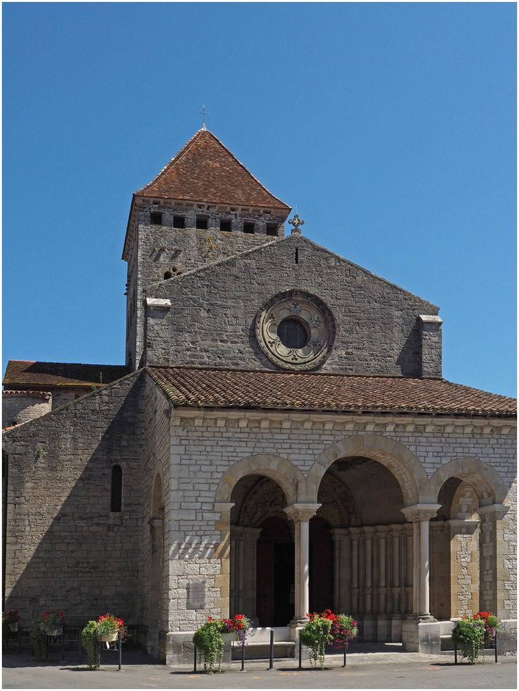 Eglise Saint-André (XIIème XIIIème siècles)   --Sauveterre-de-Béarn